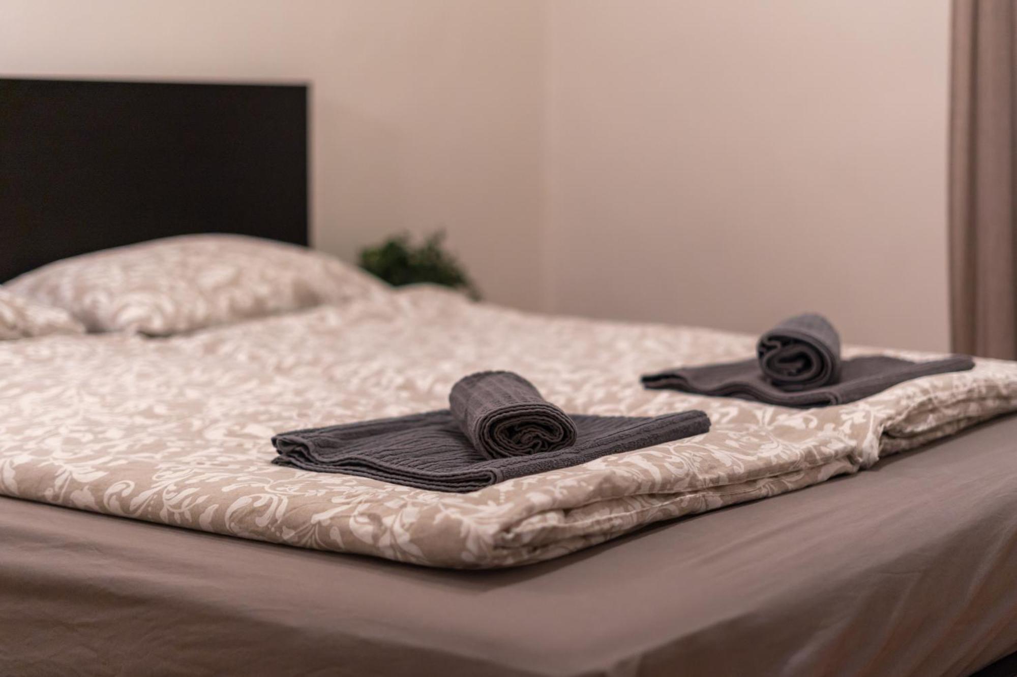 בודפשט Cozy Apartment In Akacfa Street מראה חיצוני תמונה